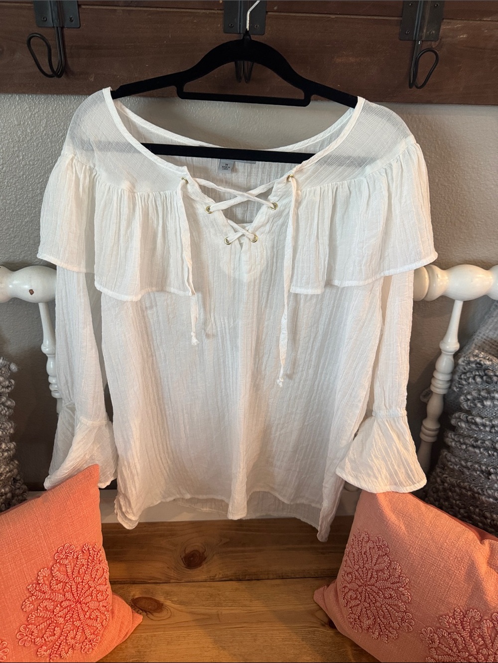 Andrew Marc White Lace-Up Ruffle Peasant Tunic like new